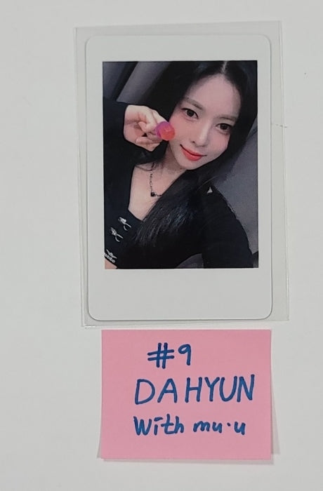 TripleS "LOVElution : MUHAN" - Withmuu Fansign Event Polaroid Type Photocard [QR Ver] [23.11.15] - HALLYUSUPERSTORE
