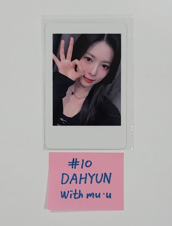 TripleS "LOVElution : MUHAN" - Withmuu Fansign Event Polaroid Type Photocard [QR Ver] [23.11.15] - HALLYUSUPERSTORE