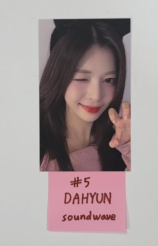 TripleS "LOVElution : MUHAN" - Soundwave Fansign Event Mini Postcard [QR Ver] [23.11.15] - HALLYUSUPERSTORE