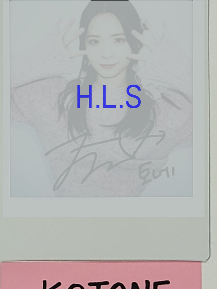 KOTONE (Of TripleS) "EVOLution : Mujuk" - Hand Autographed(Signed) Polaroid [23.11.15] - HALLYUSUPERSTORE