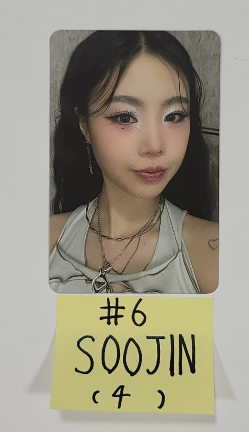 Soojin "아가씨" 1st EP - Official Photocard [23.11.15] - HALLYUSUPERSTORE