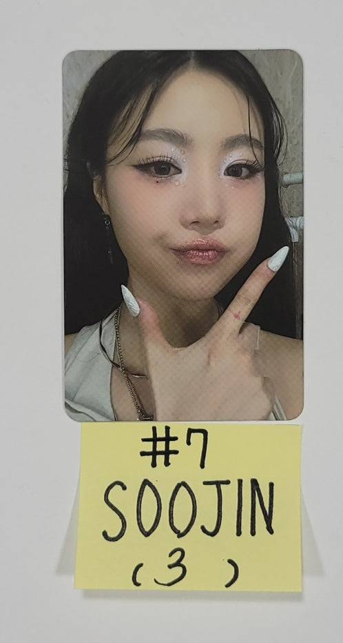 Soojin "아가씨" 1st EP - Official Photocard [23.11.15] - HALLYUSUPERSTORE