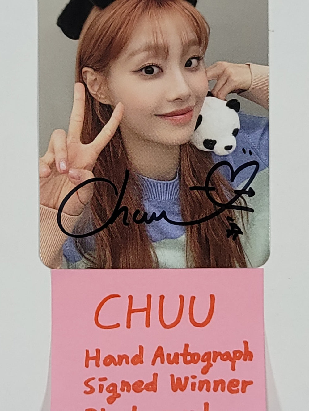 CHUU "Howl" - Hand Autographed(Signed) Photocard [23.11.15] - HALLYUSUPERSTORE