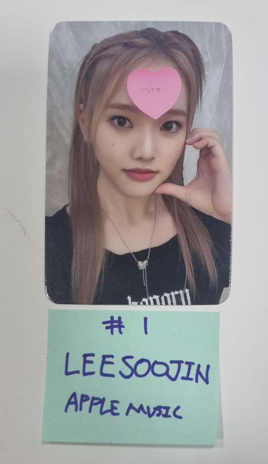 Weeekly 5th Mini "ColoRise" - Apple Music Fansign Event Photocard Round 2 [23.11.16] - HALLYUSUPERSTORE