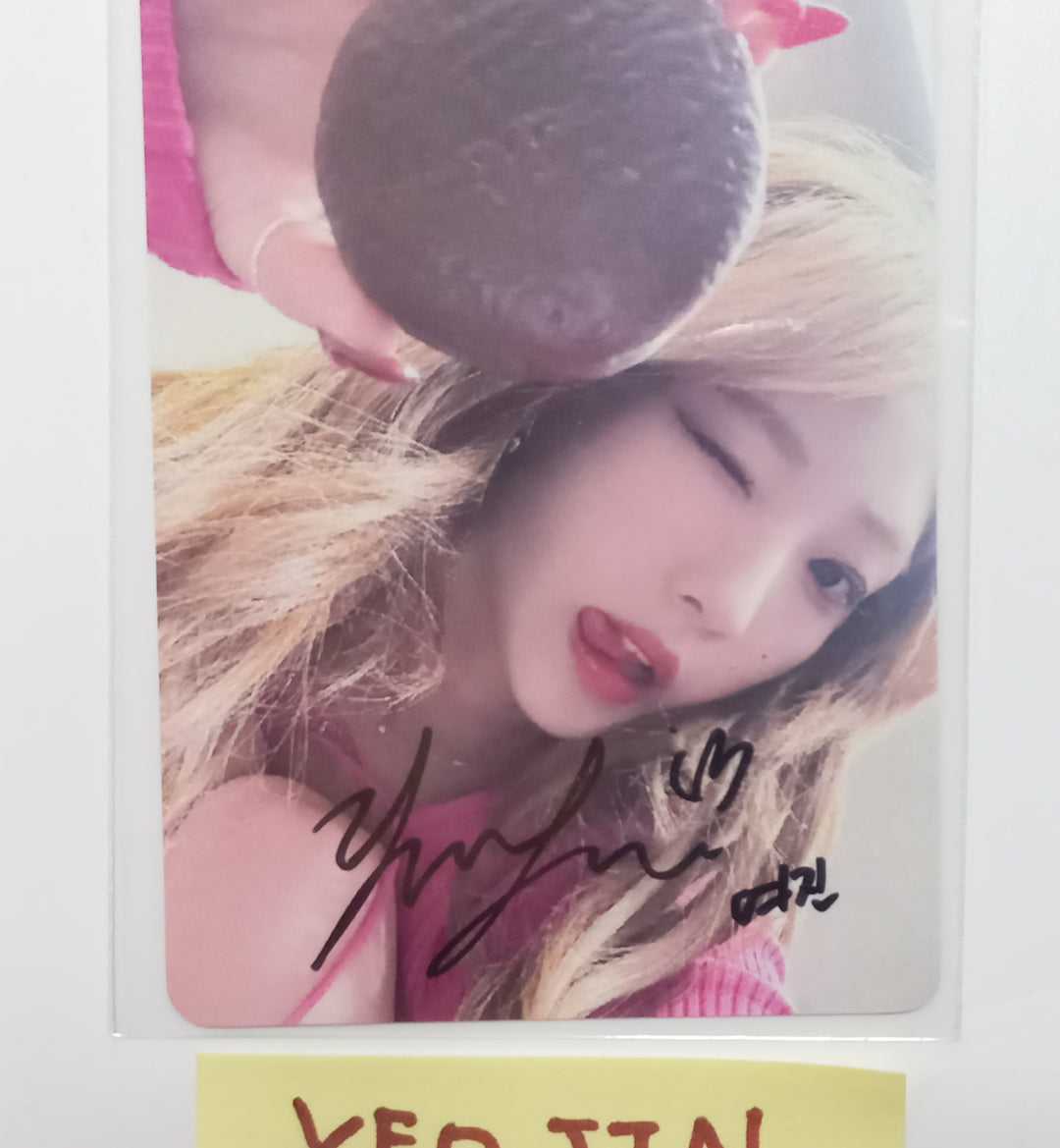 Yeojin (Of LOOSSEMBLE) "LOOSSEMBLE" - Hand Autographed(Signed) Photocard [23.11.16] - HALLYUSUPERSTORE