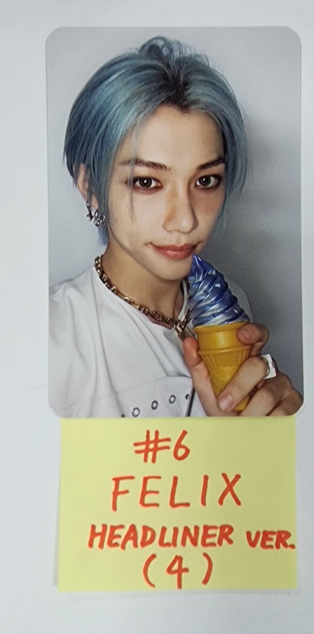 Stray Kids "樂-Star" - Official Photocard [HEADLINER VER.] [23.11.17] - HALLYUSUPERSTORE