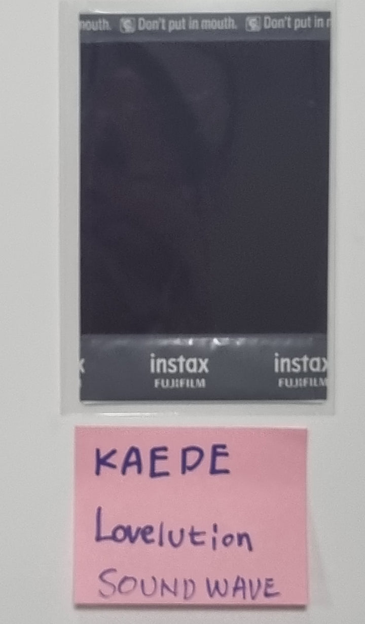KAEDE (Of TripleS) "LOVElution : MUHAN" - Hand Autographed(Signed) Polaroid [23.11.21] - HALLYUSUPERSTORE
