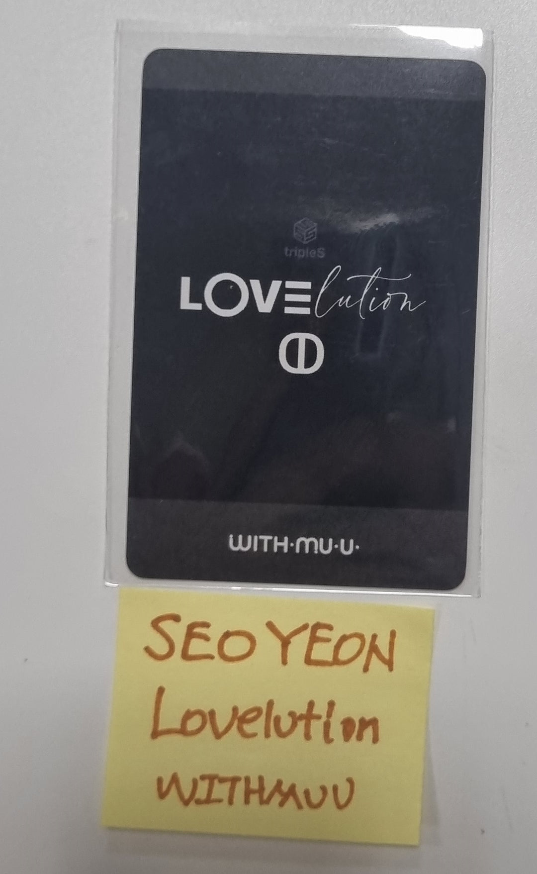 Seoyeon (Of TripleS) "LOVElution : MUHAN" - Hand Autographed(Signed) Polaroid Type Photocard [23.11.21] - HALLYUSUPERSTORE