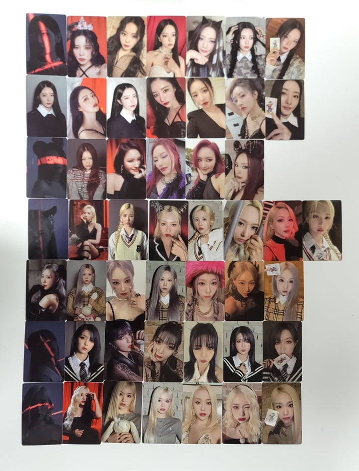 Dreamcatcher "VillainS" - Official Photocard [POCA ALBUM Ver.] [23.11.29] - HALLYUSUPERSTORE