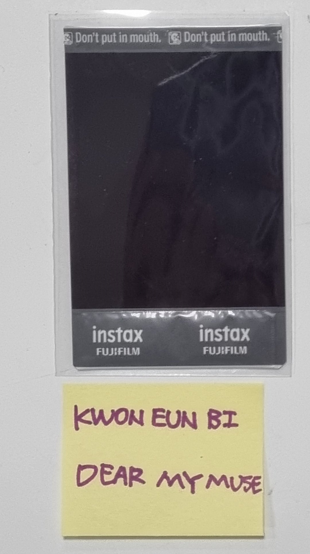 Kwon Eunbi 1st single "The Flash" - Hand Autographed(Signed) Polaroid [23.12.07] - HALLYUSUPERSTORE
