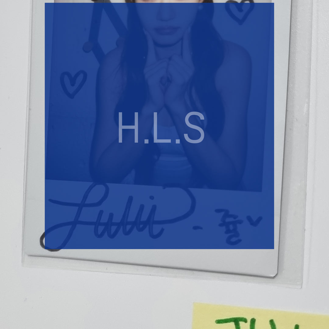 JULIE (Of KISS OF LIFE) "KISS OF LIFE" - Hand Autographed(Signed) Polaroid + Hand Grip Tok [23.12.07] - HALLYUSUPERSTORE