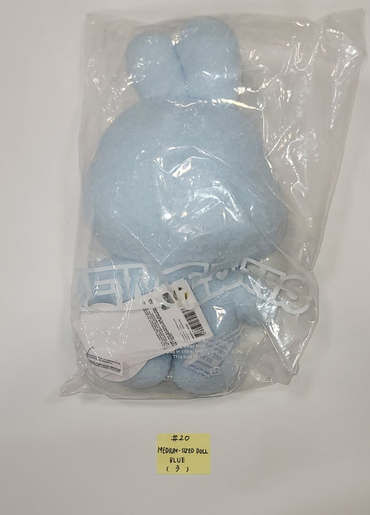 New Jeans - New Jeans x Line Friends Pop-Up Store Official MD (Plush Mini Pouch, Doll Closet, Plush Sticon, Medium-Sized Doll, Costume Plush, Plush House Slippers) [23.12.13] - HALLYUSUPERSTORE