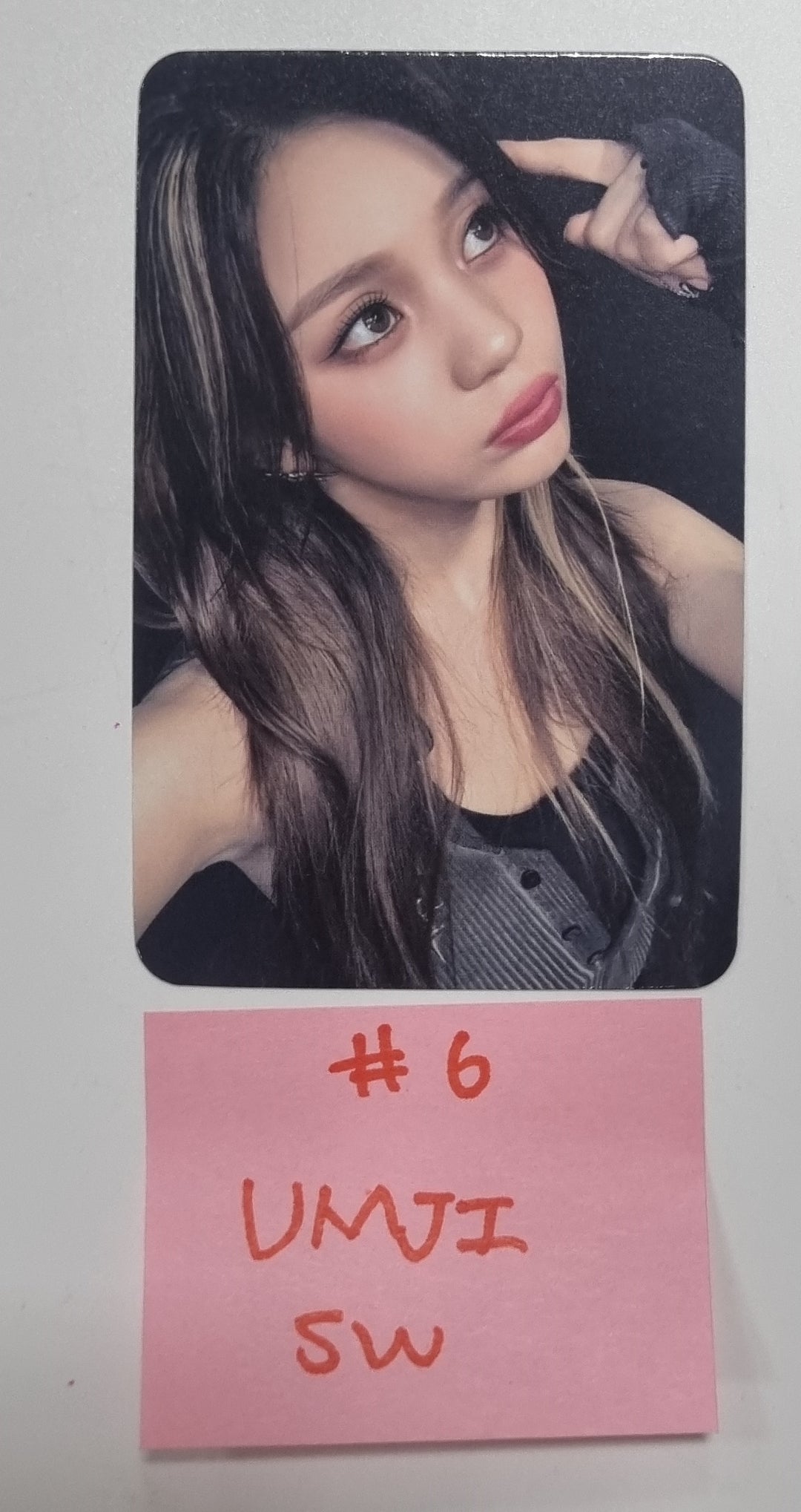 VIVIZ "VERSUS" - Soundwave Fansign Event Photocard Round 3 [23.12.13] - HALLYUSUPERSTORE
