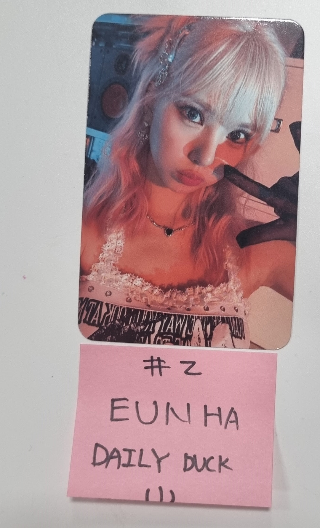 VIVIZ "VERSUS" - Daily Duck Fansign Event Photocard [23.12.13] - HALLYUSUPERSTORE