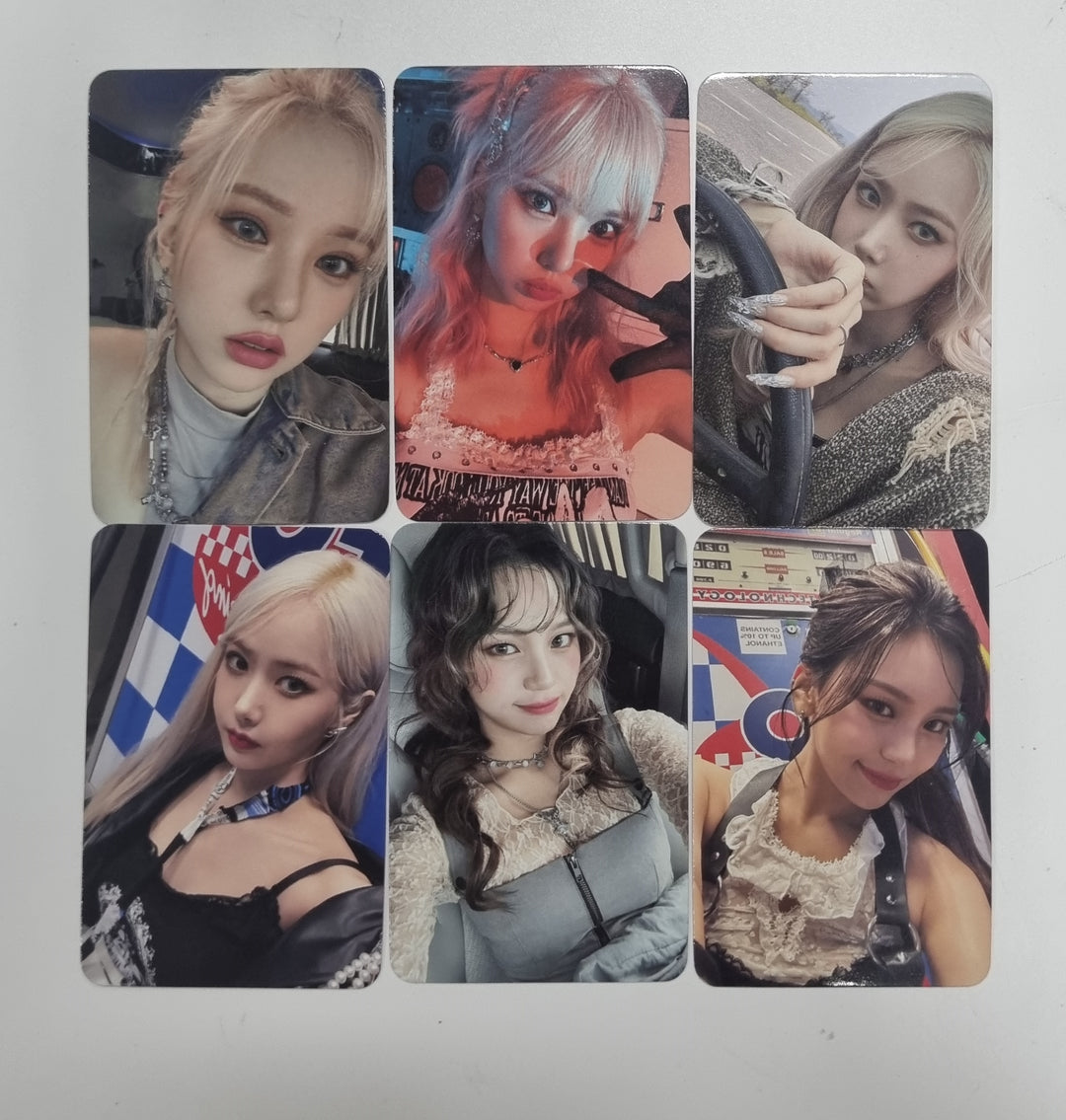 VIVIZ "VERSUS" - Daily Duck Fansign Event Photocard [23.12.13] - HALLYUSUPERSTORE