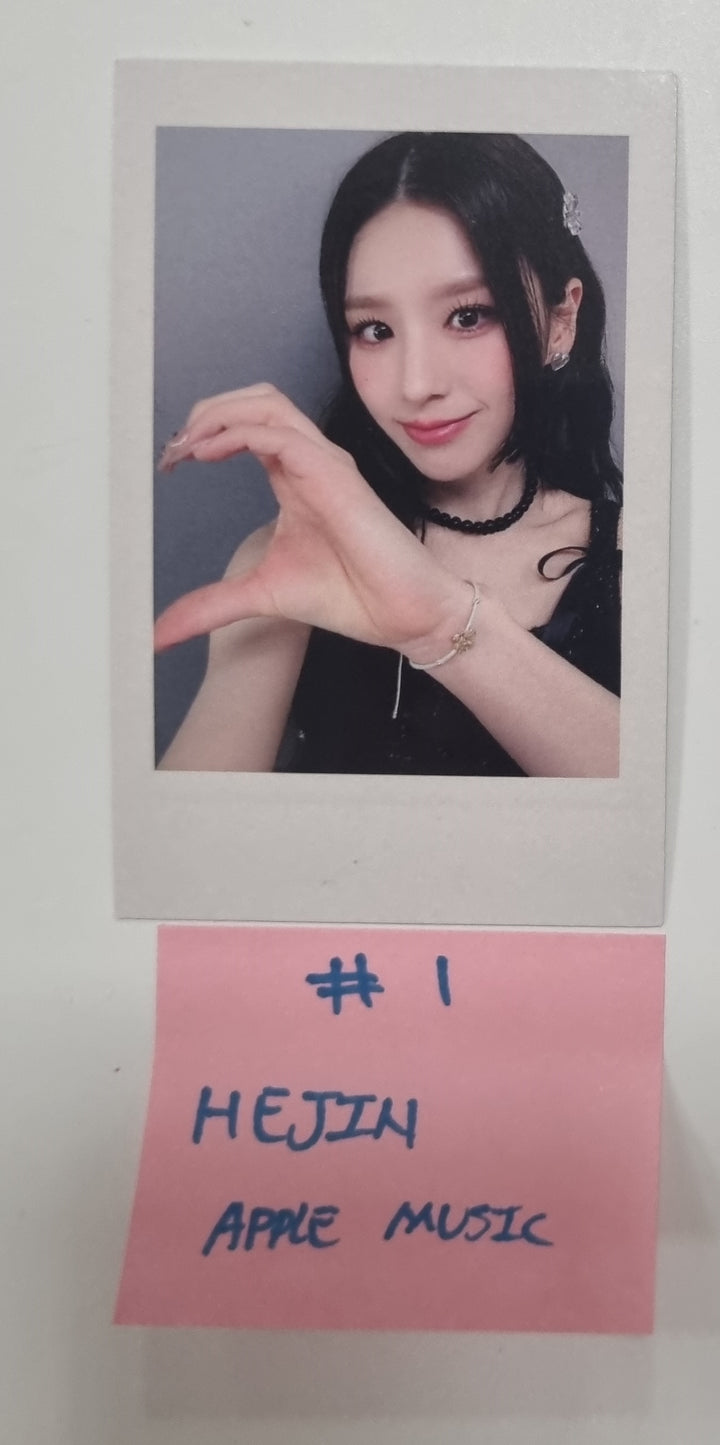 HeeJin "K" - Apple Music Fansign Event Photocard [23.12.13] - HALLYUSUPERSTORE