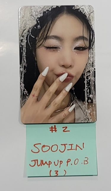 Soojin "아가씨" 1st EP - Jump Up Pre-Order Benefit Photocard [23.12.14] - HALLYUSUPERSTORE