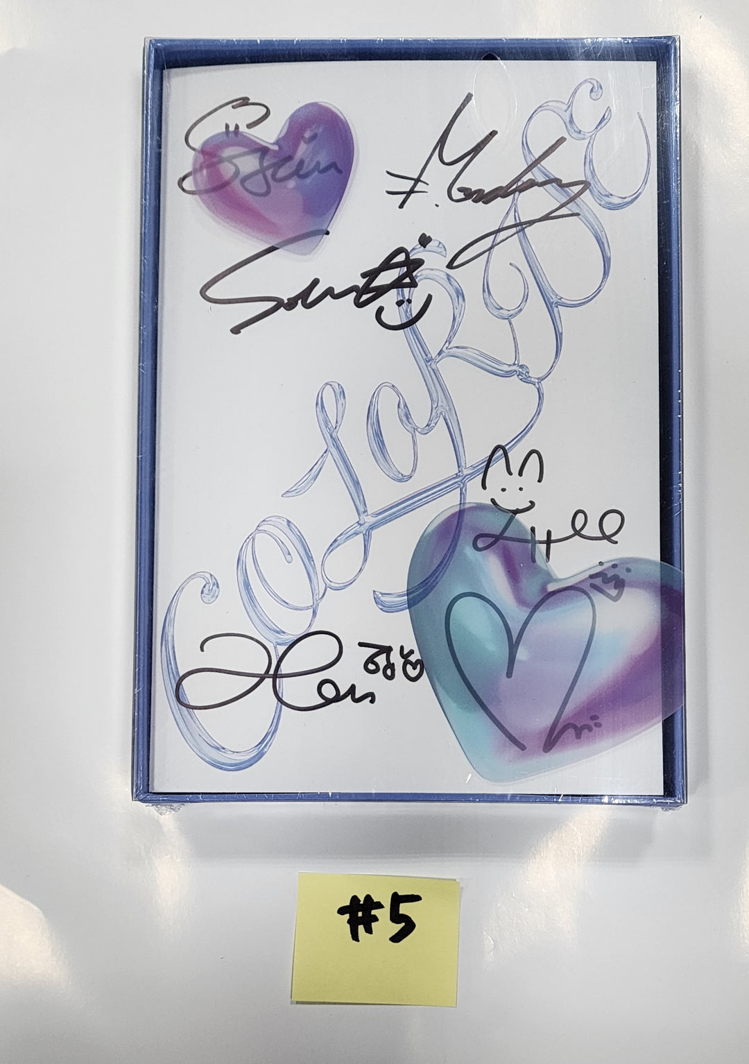 Weeekly - Mwave Event Hand Autographed(Signed) Album [23.12.15] - HALLYUSUPERSTORE