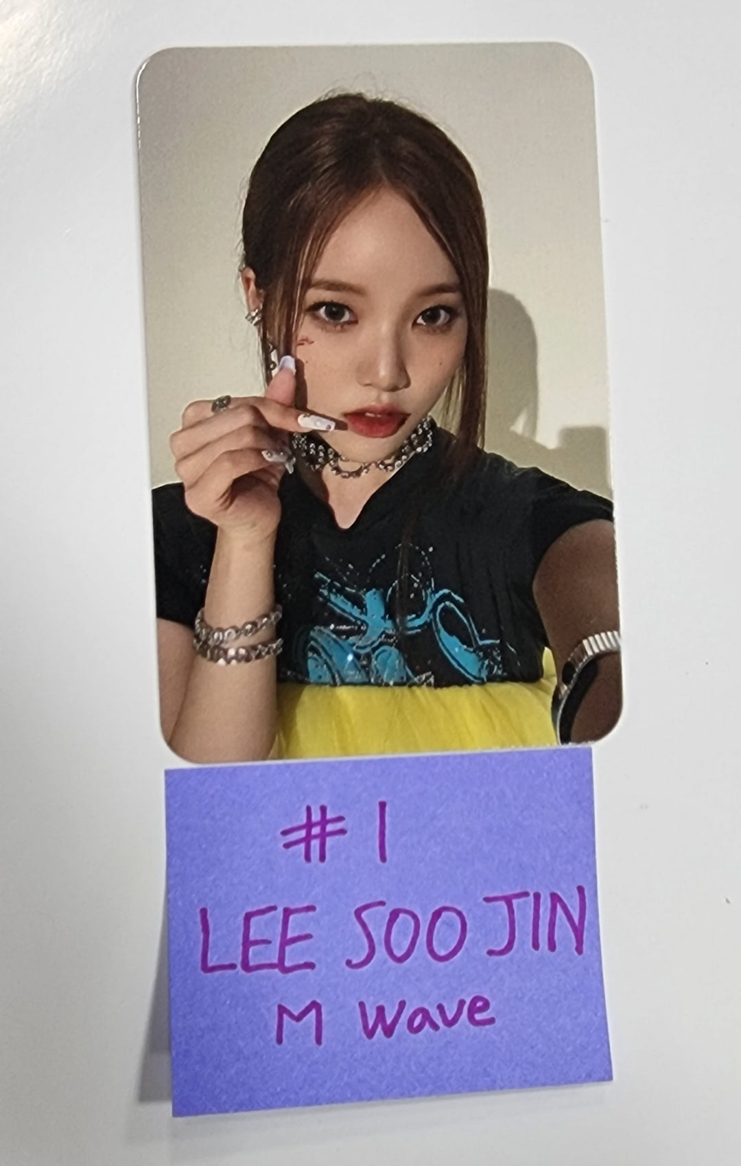 Weeekly "ColoRise" 5th mini - Mwave Signed Album Event Photocard [23.12.15] - HALLYUSUPERSTORE