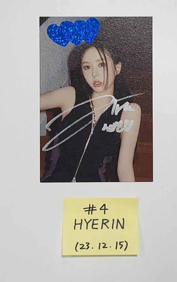 TripleS - A Cut Page From Fansign Event Album [QR ver.] [23.12.15] - HALLYUSUPERSTORE