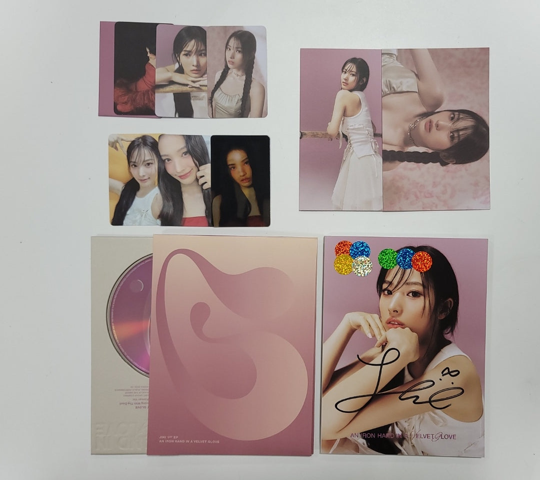JINI "An Iron Hand In A Velvet Glove" - Hand Autographed(Signed) Album [23.12.15] - HALLYUSUPERSTORE
