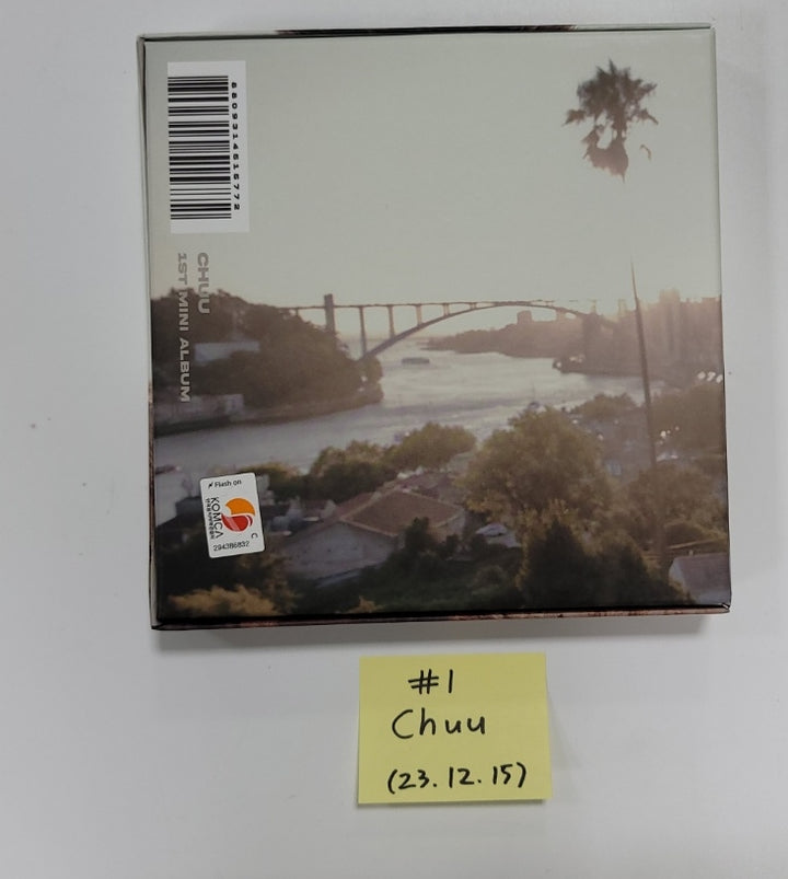 Chuu "Howl" - Hand Autographed(Signed) Album [23.12.15] - HALLYUSUPERSTORE