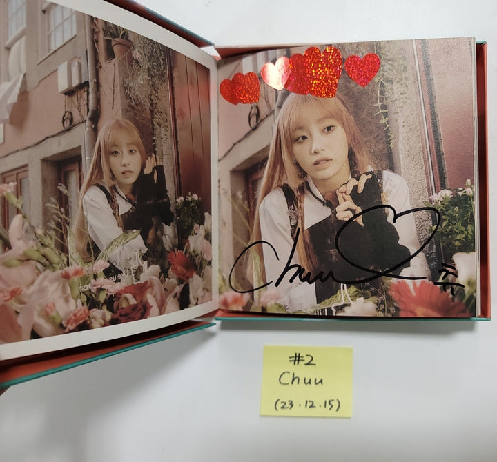 Chuu "Howl" - Hand Autographed(Signed) Album [23.12.15] - HALLYUSUPERSTORE