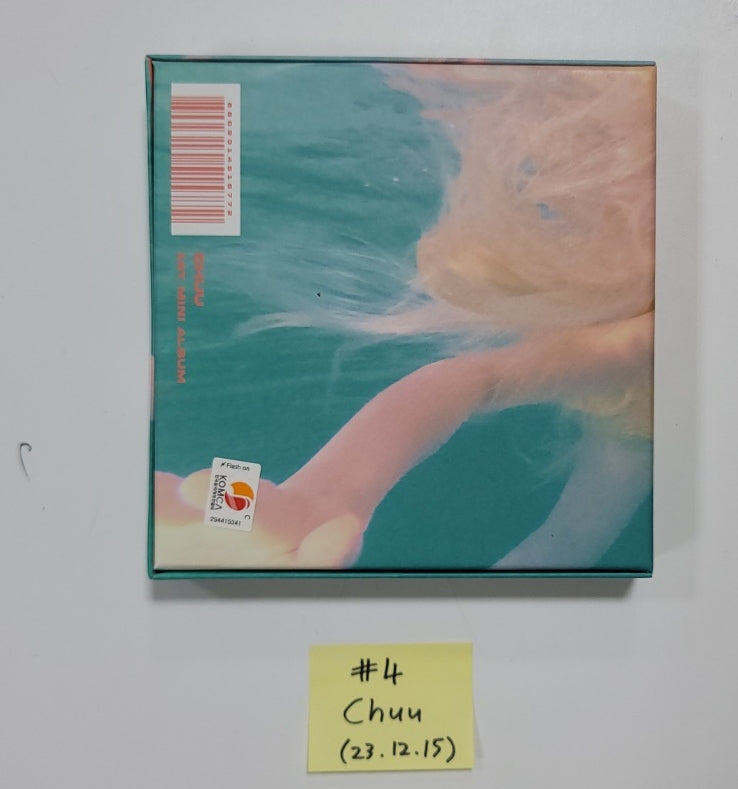 Chuu "Howl" - Hand Autographed(Signed) Album [23.12.15] - HALLYUSUPERSTORE