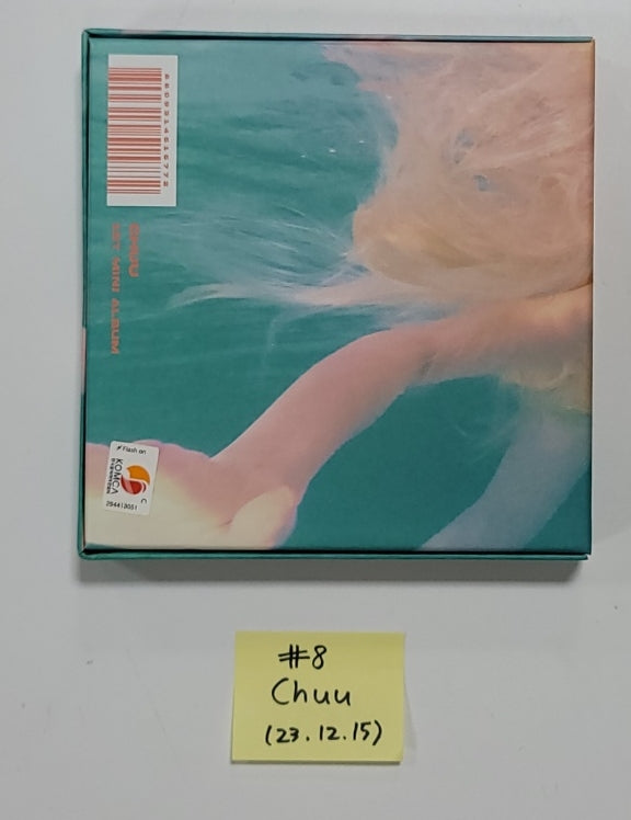 Chuu "Howl" - Hand Autographed(Signed) Album [23.12.15] - HALLYUSUPERSTORE