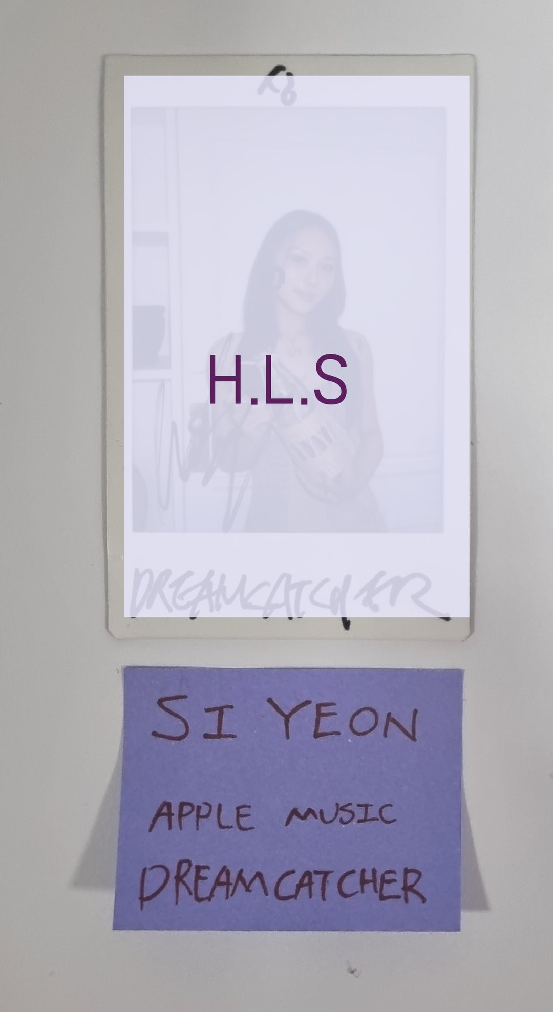 SIYEON (Of Dreamcatcher) 2024 Season's Greetings - Hand Autographed(Signed) Polaroid [23.12.18] - HALLYUSUPERSTORE