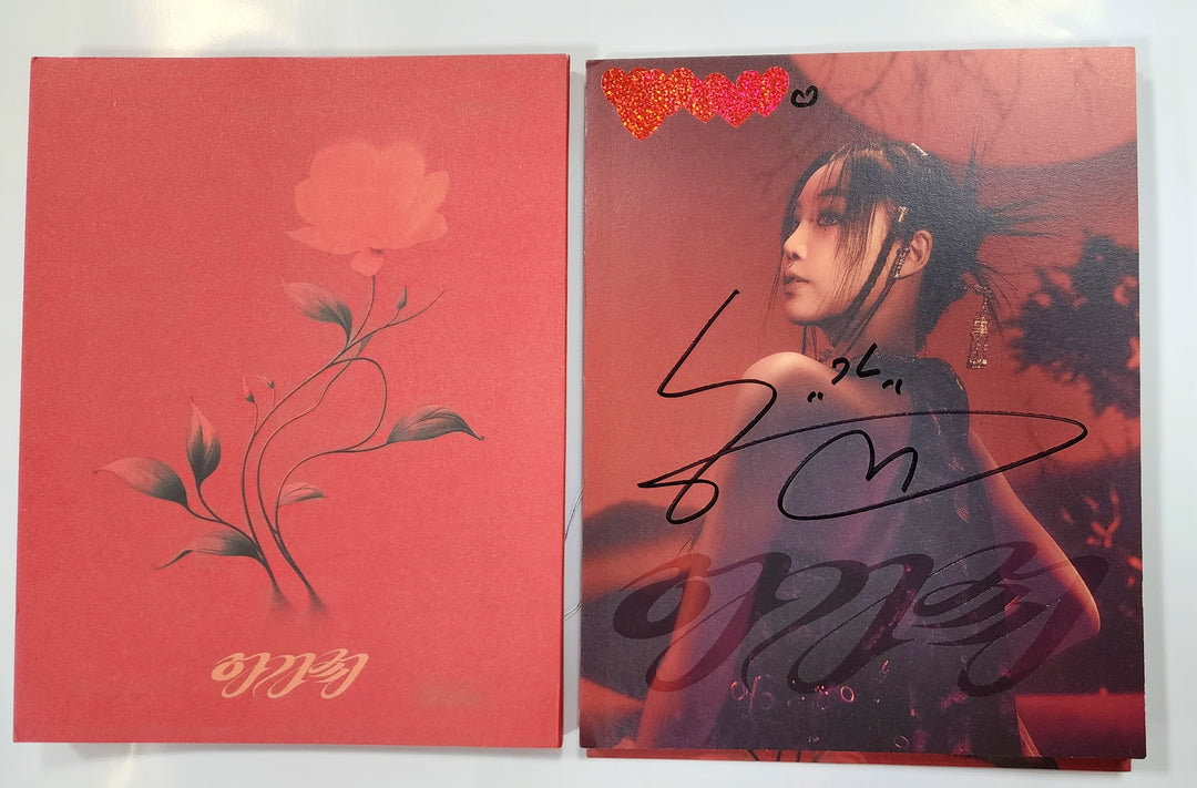 Soojin "아가씨" 1st EP - Hand Autographed(Signed) Album [23.12.18] - HALLYUSUPERSTORE