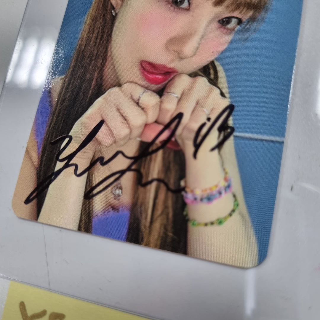 Yeojin (Of LOOSSEMBLE) "LOOSSEMBLE" - Hand Autographed(Signed) Photocard [23.12.22] - HALLYUSUPERSTORE