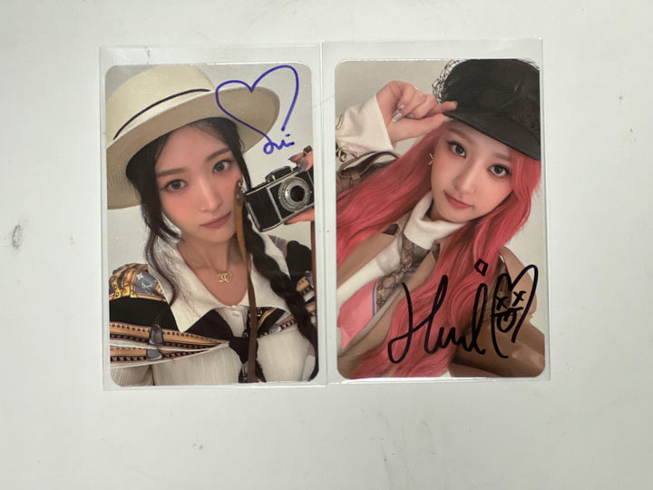 Seoi, Hwiseo (Of H1-KEY) 2024 SEASON’S GREETINGS "SEOUL TOUR" - Hand Autographed(Signed) Photocard [23.12.29] - HALLYUSUPERSTORE