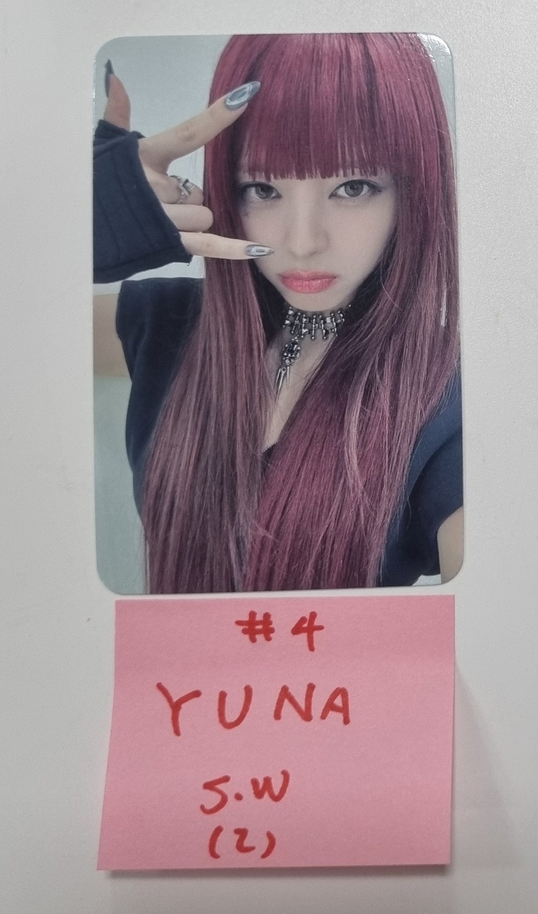 ITZY "BORN TO BE" - Soundwave Pre-Order Benefit Photocard [LIMITED VER] [24.1.9] - HALLYUSUPERSTORE
