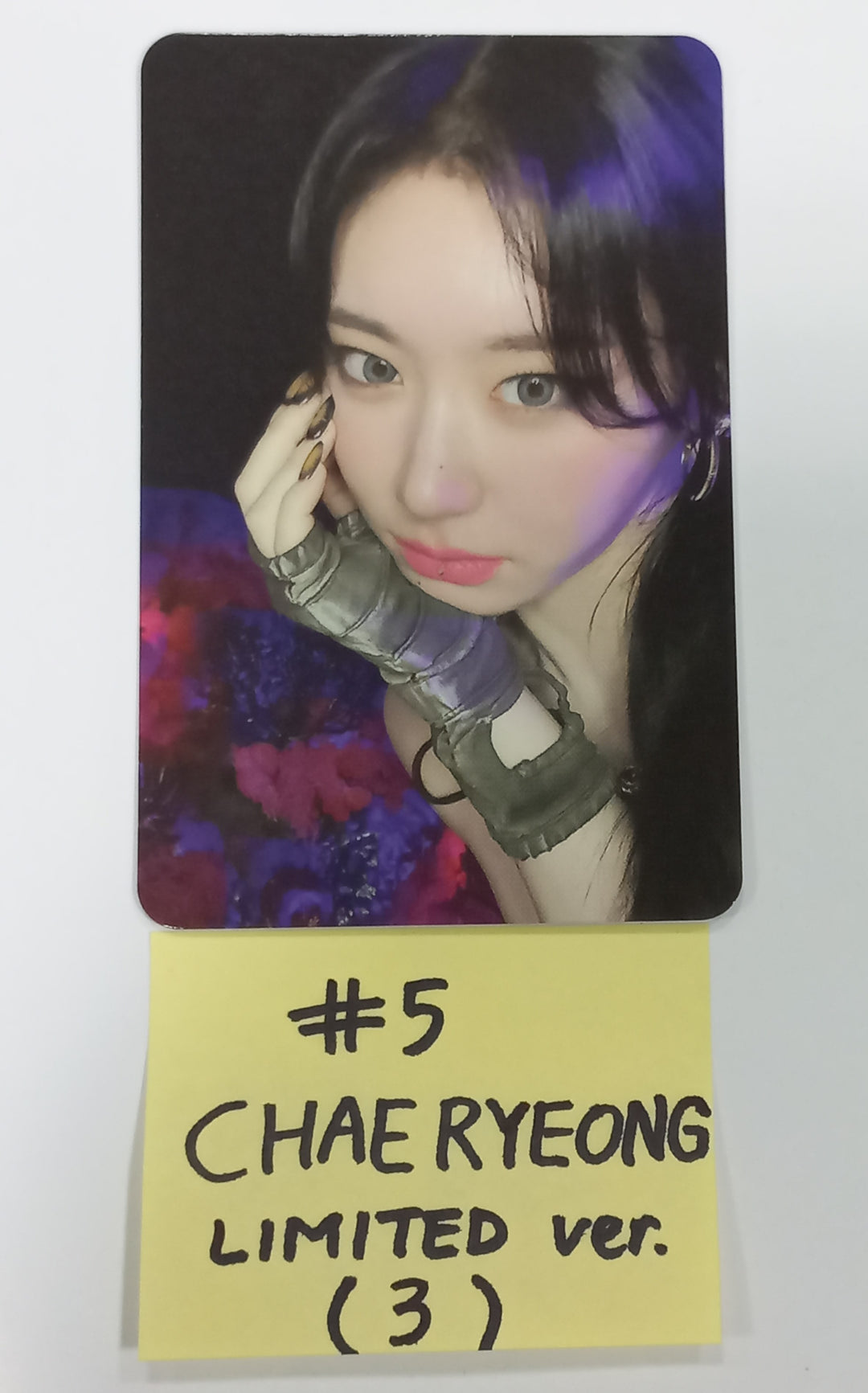 ITZY "BORN TO BE" - Official Photocard, 2 Cut Film, Portrait [LIMITED Ver.] [24.1.10] - HALLYUSUPERSTORE