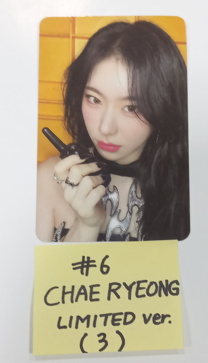 ITZY "BORN TO BE" - Official Photocard, 2 Cut Film, Portrait [LIMITED Ver.] [24.1.10] - HALLYUSUPERSTORE
