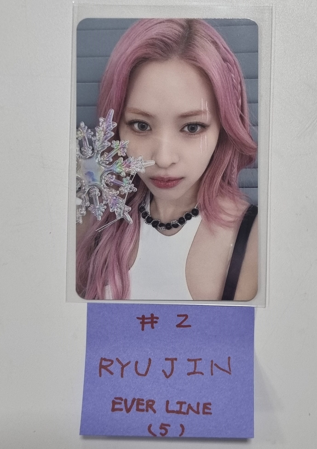 ITZY - "Born To Be" - Everline Offline Lucky Draw Event Photocard, Pin Button, Hand Mirror [24.1.12] - HALLYUSUPERSTORE