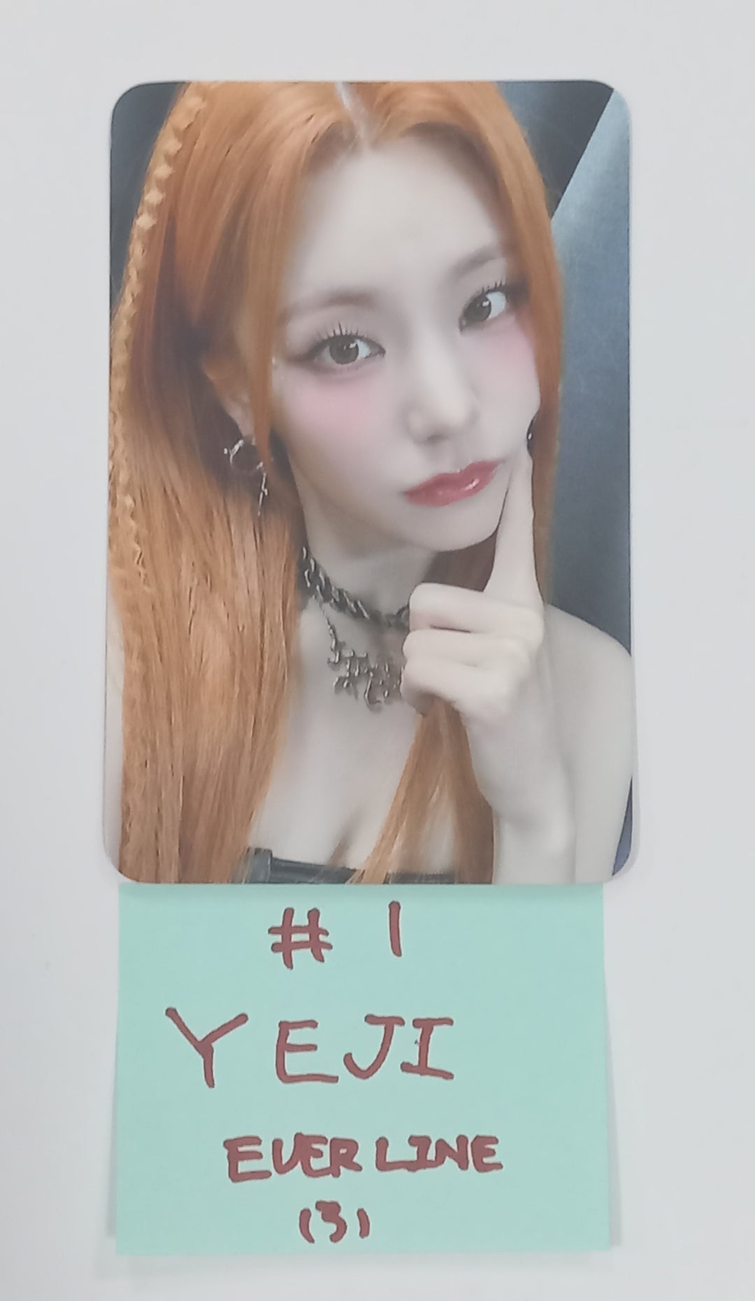 ITZY "BORN TO BE" - Everline Event Photocard [24.1.15] - HALLYUSUPERSTORE