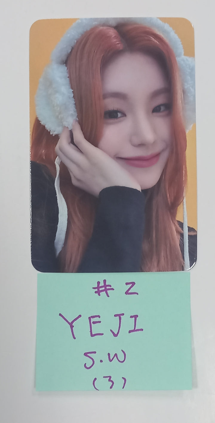 ITZY "BORN TO BE" - Soundwave Fansign Event Photocard [24.1.15] - HALLYUSUPERSTORE