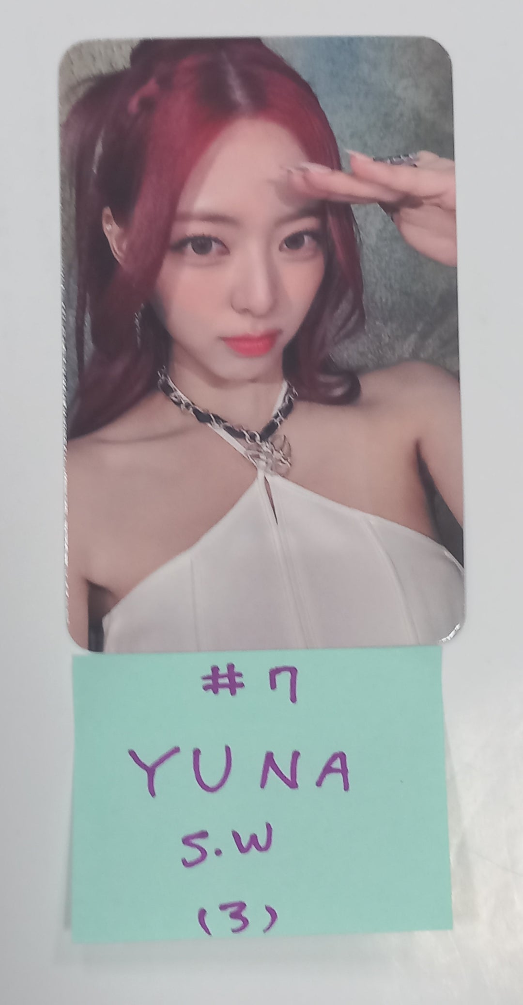 ITZY "BORN TO BE" - Soundwave Fansign Event Photocard [24.1.15] - HALLYUSUPERSTORE