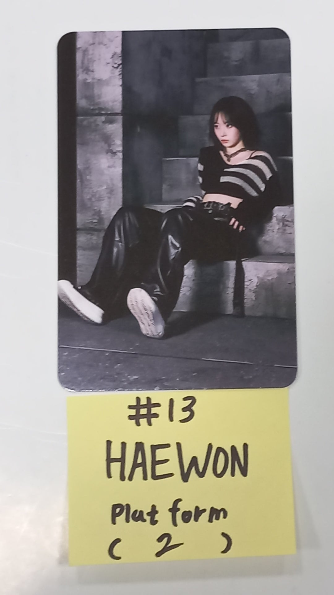 NMIXX "Fe3O4: BREAK" - Official Photocard [Platform Ver] (1) [24.1.17] - HALLYUSUPERSTORE