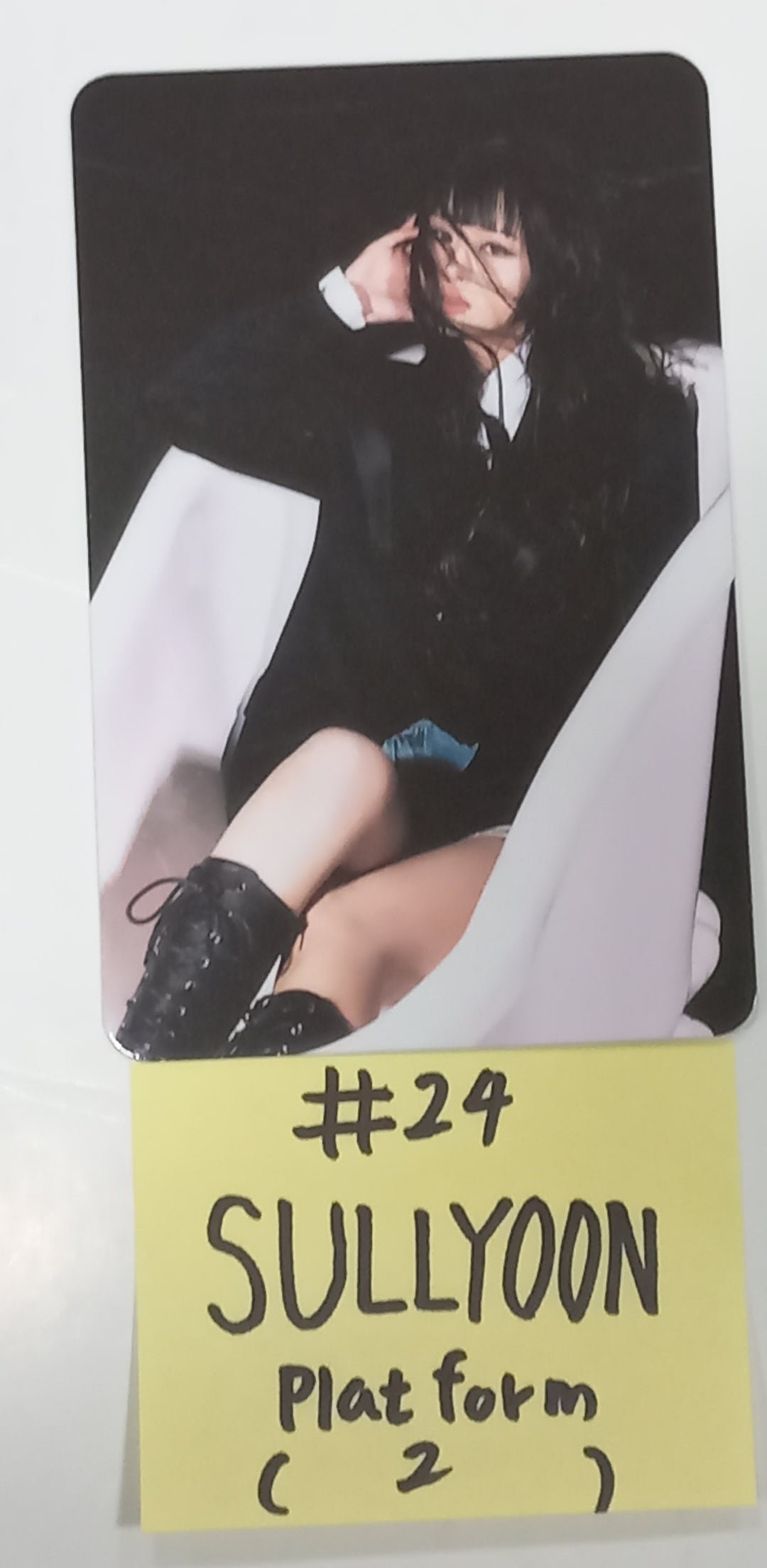 NMIXX "Fe3O4: BREAK" - Official Photocard [Platform Ver] (1) [24.1.17] - HALLYUSUPERSTORE