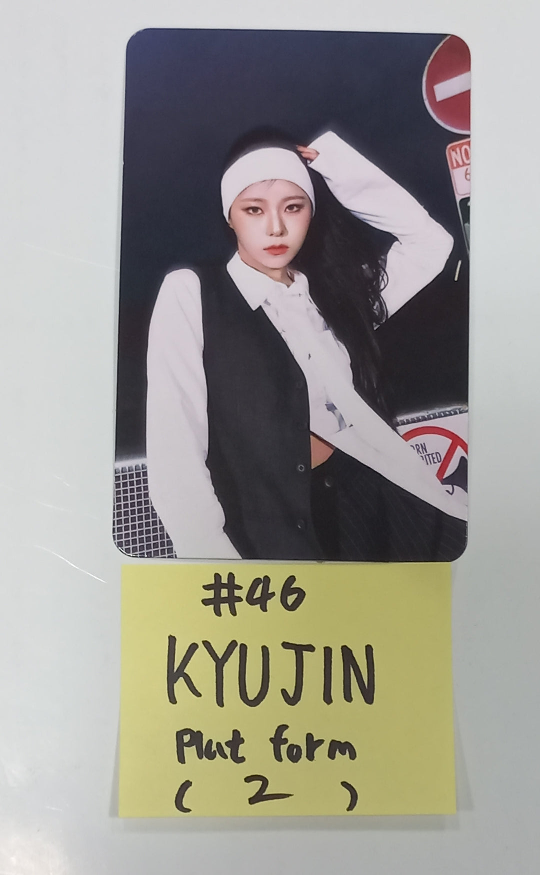 NMIXX "Fe3O4: BREAK" - Official Photocard [Platform Ver] (2) [24.1.17] - HALLYUSUPERSTORE