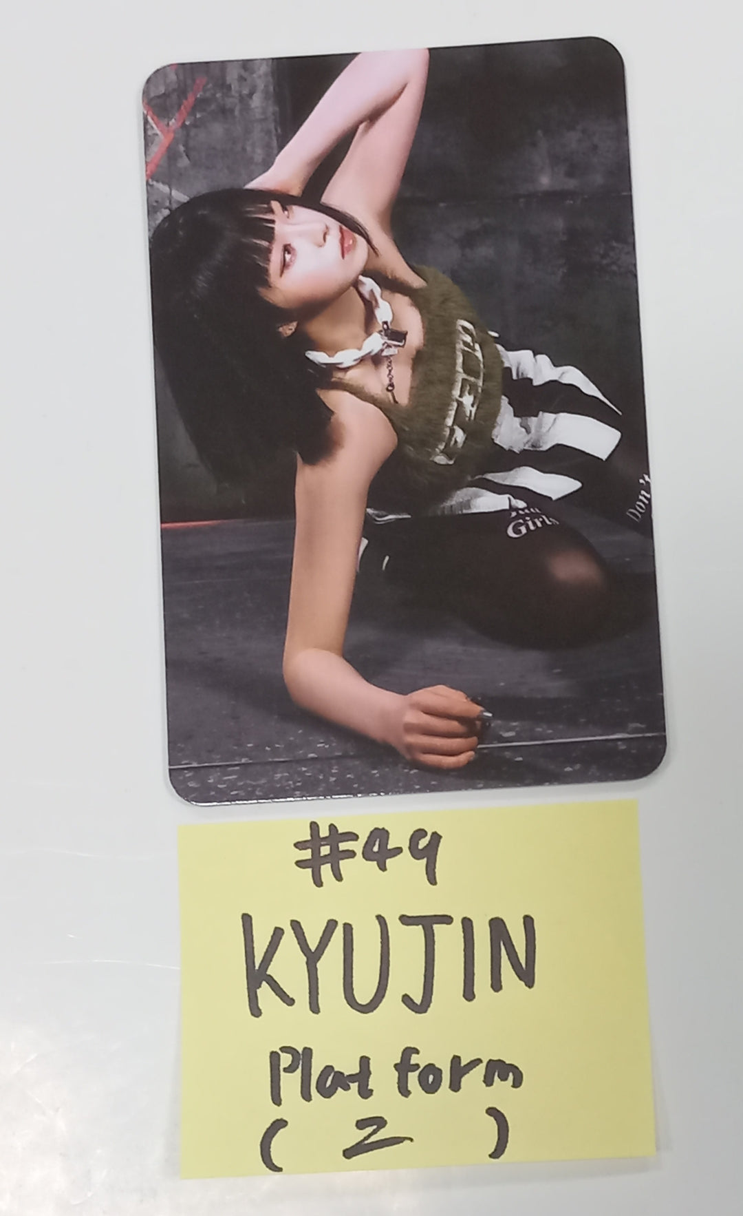 NMIXX "Fe3O4: BREAK" - Official Photocard [Platform Ver] (2) [24.1.17] - HALLYUSUPERSTORE