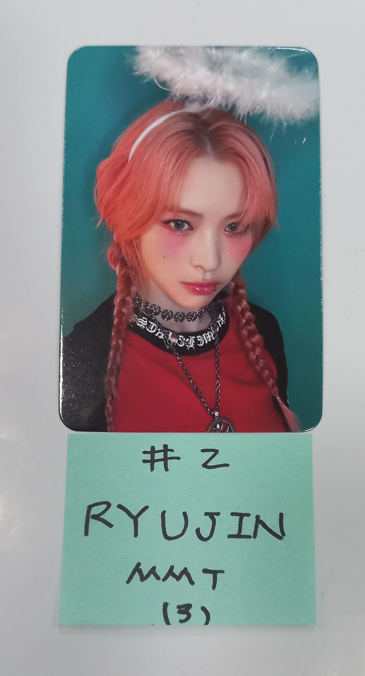 ITZY "BORN TO BE" - MMT Pre-Order Benefit Photocard [24.1.18] - HALLYUSUPERSTORE