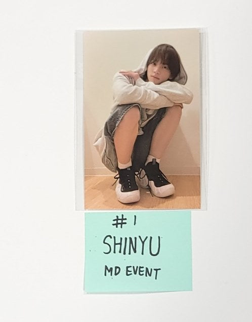 TWS "TWS : THE MUSEUM VISITOR" - POP-UP THE HYUNDAI SEOUL MD Event Photocard [24.1.18] - HALLYUSUPERSTORE