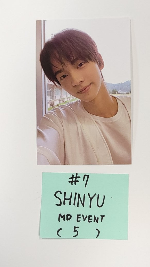 TWS "TWS : THE MUSEUM VISITOR" - POP-UP THE HYUNDAI SEOUL MD Event Photocard [24.1.18] - HALLYUSUPERSTORE