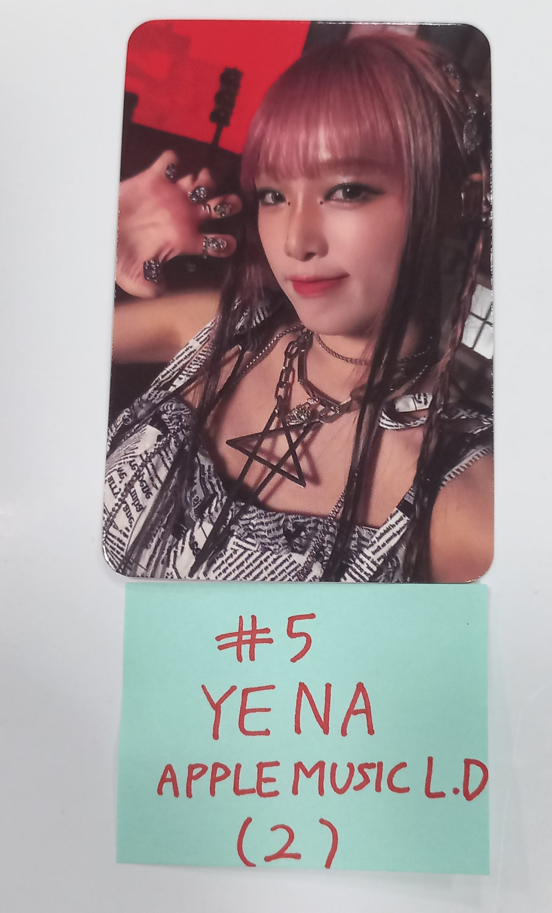 YENA "Good Morning" - Apple Music Lucky Draw Event Photocard, Polaroid Type Phtoocard [24.1.18] - HALLYUSUPERSTORE