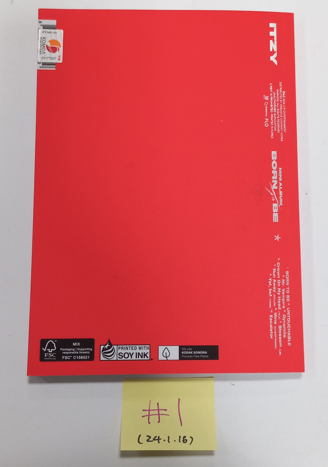 ITZY "BORN TO BE" - Hand Autographed(Signed) Promo Album [24.1.18] - HALLYUSUPERSTORE