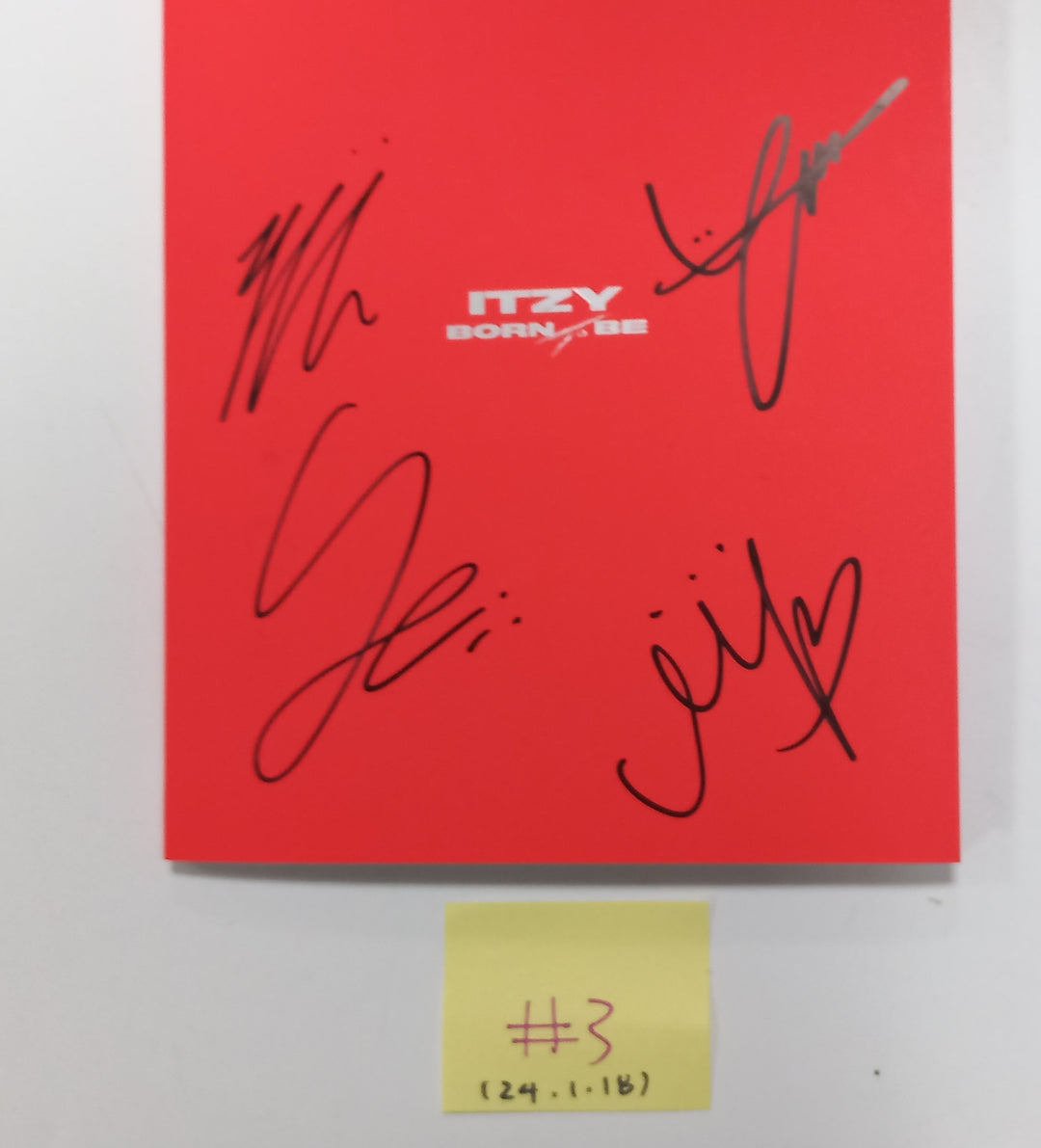 ITZY "BORN TO BE" - Hand Autographed(Signed) Promo Album [24.1.18] - HALLYUSUPERSTORE